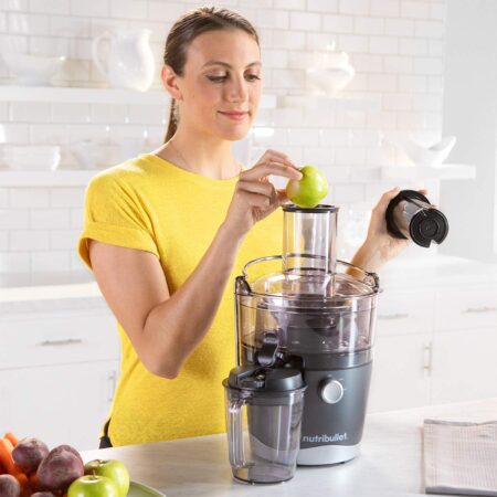 High quality and yield centrifugal juicer