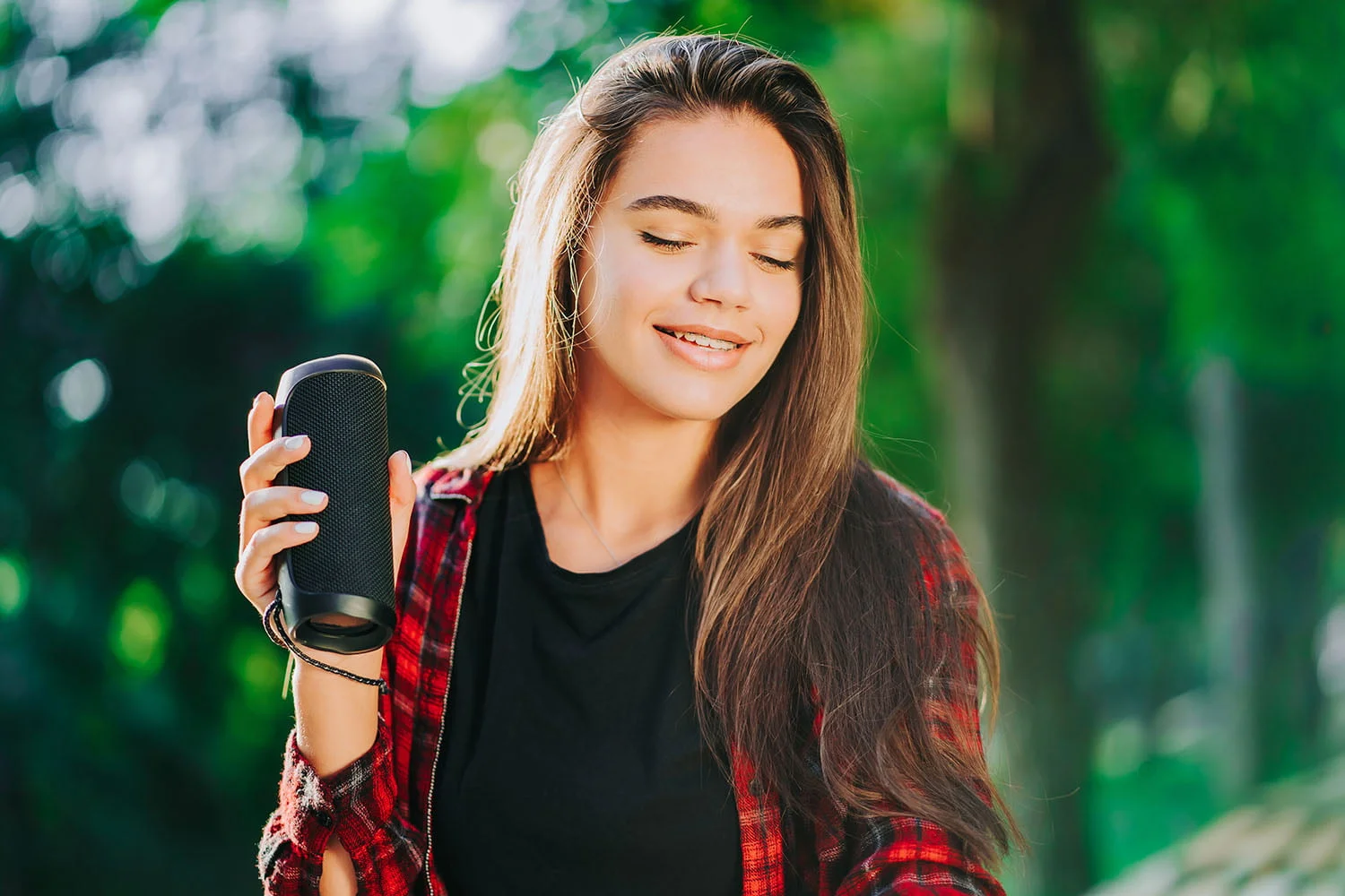 How to Choose the Best Portable Speaker