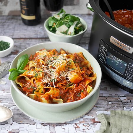Slow cooker italian ragu pasta