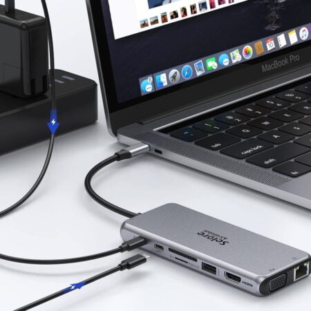 USB-C docking station fast charging port