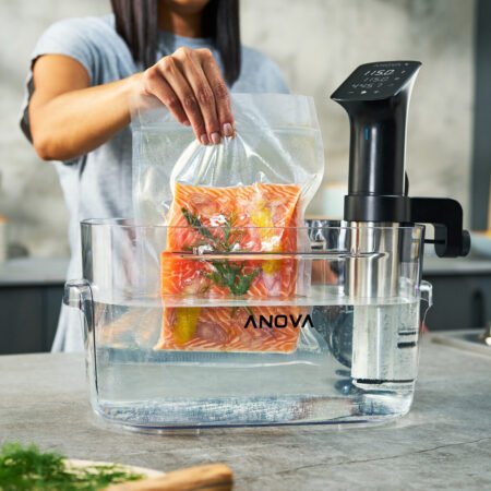 High precission cooking using sous vide machine